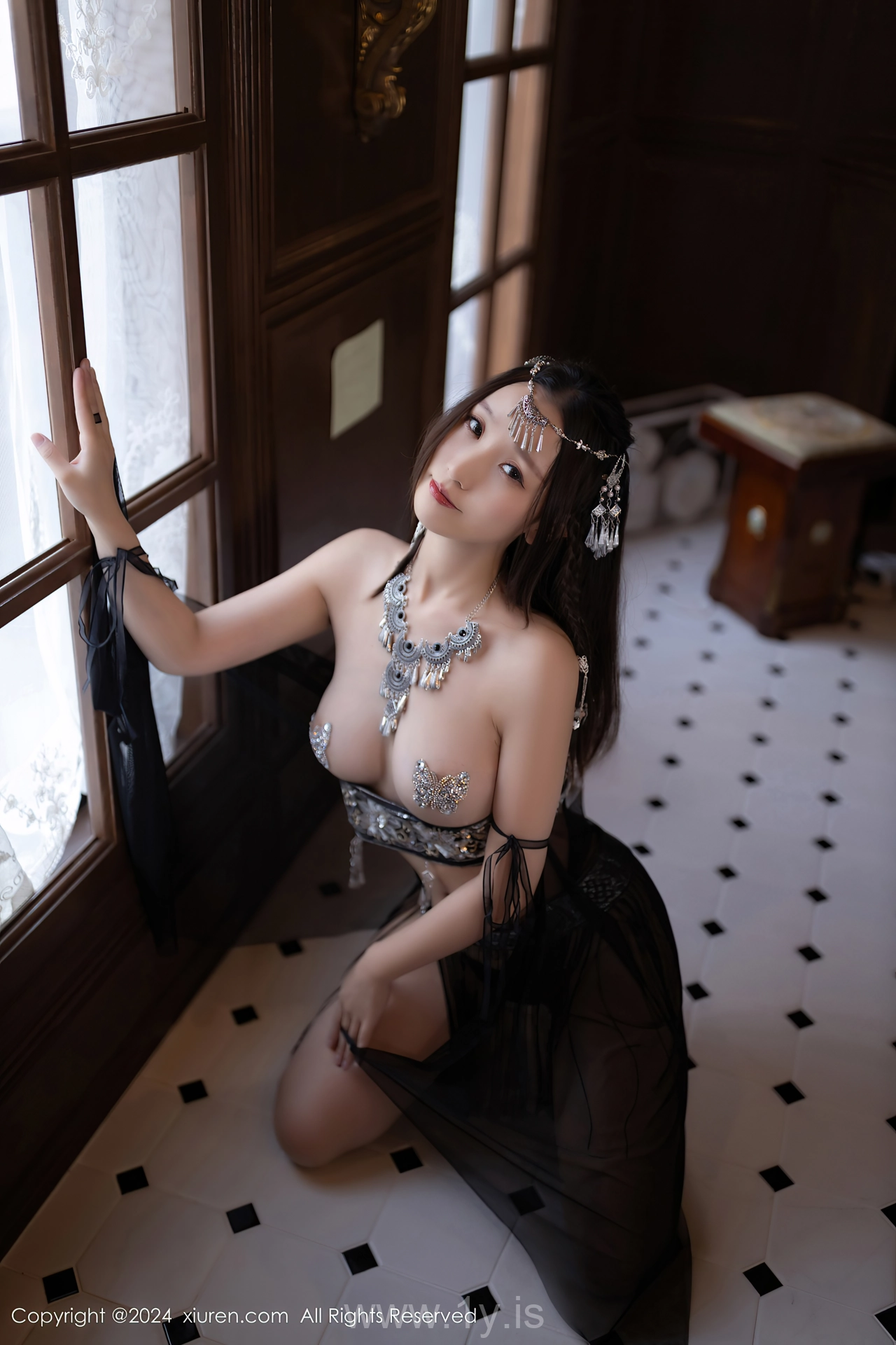 XIUREN(秀人网) No.9172 Sophisticated & Bewitching Chinese Angel 杏子Yada