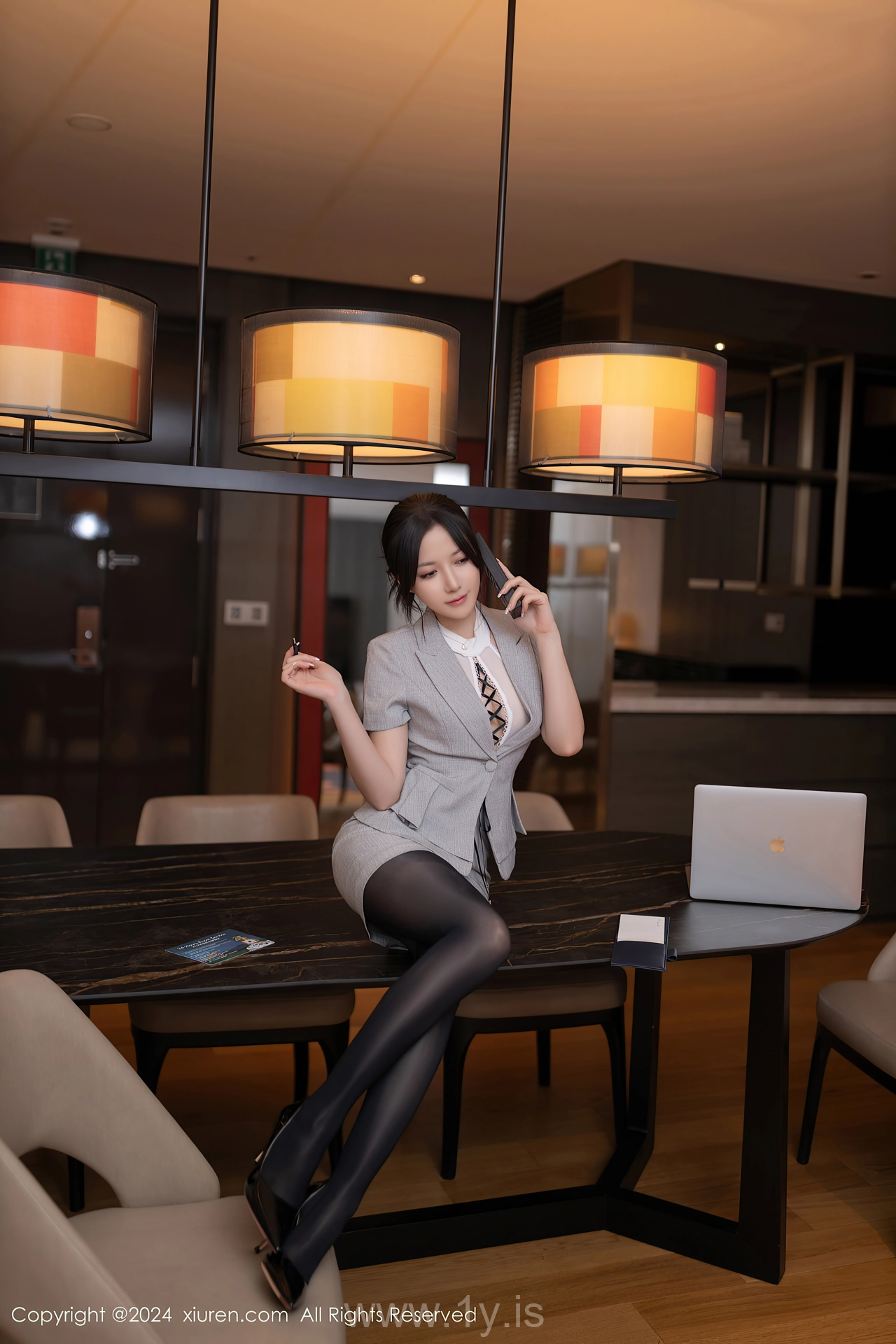 XIUREN(秀人网) No.9189 Sophisticated & Classy Asian Model 鱼子酱Fish