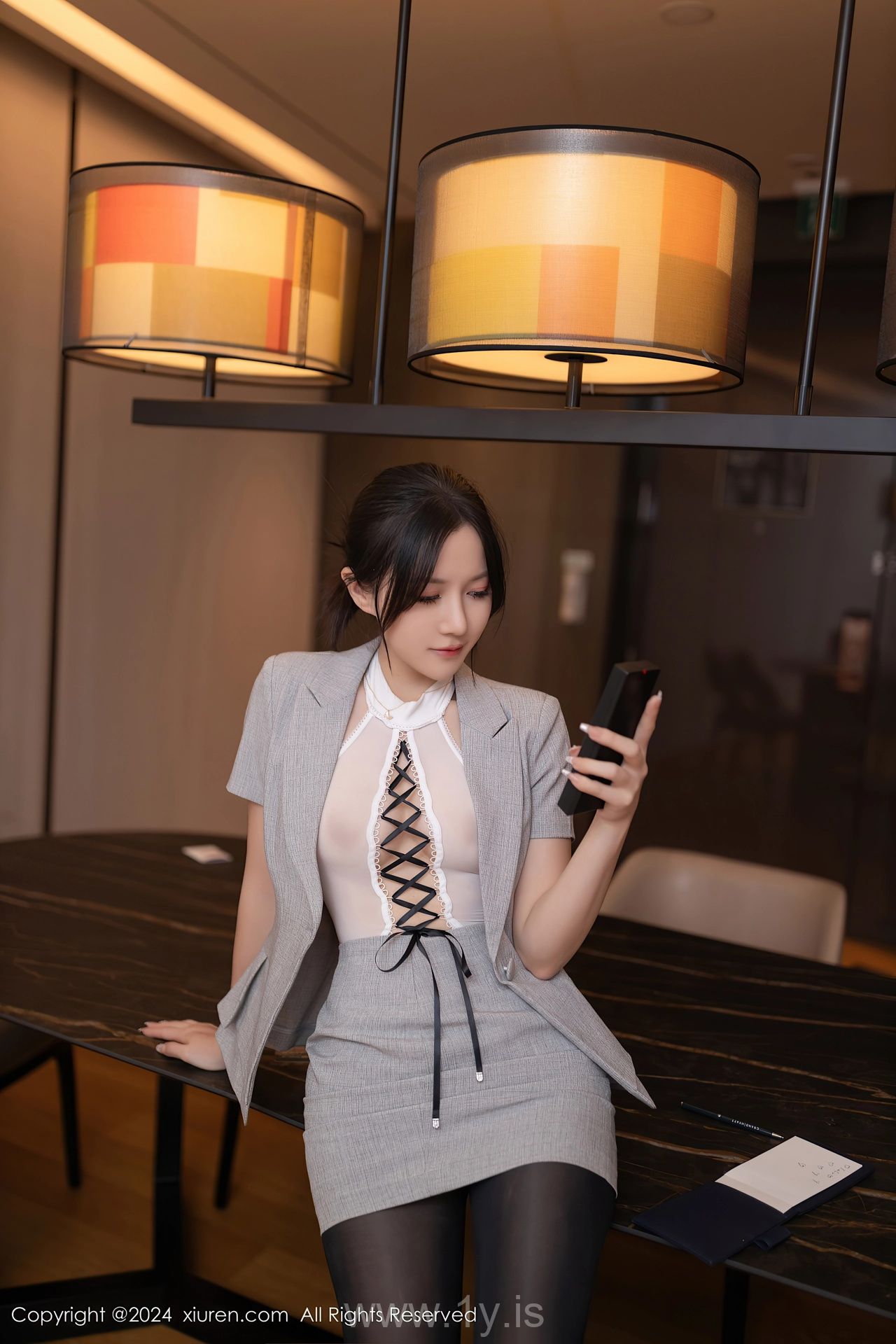 XIUREN(秀人网) No.9189 Sophisticated & Classy Asian Model 鱼子酱Fish