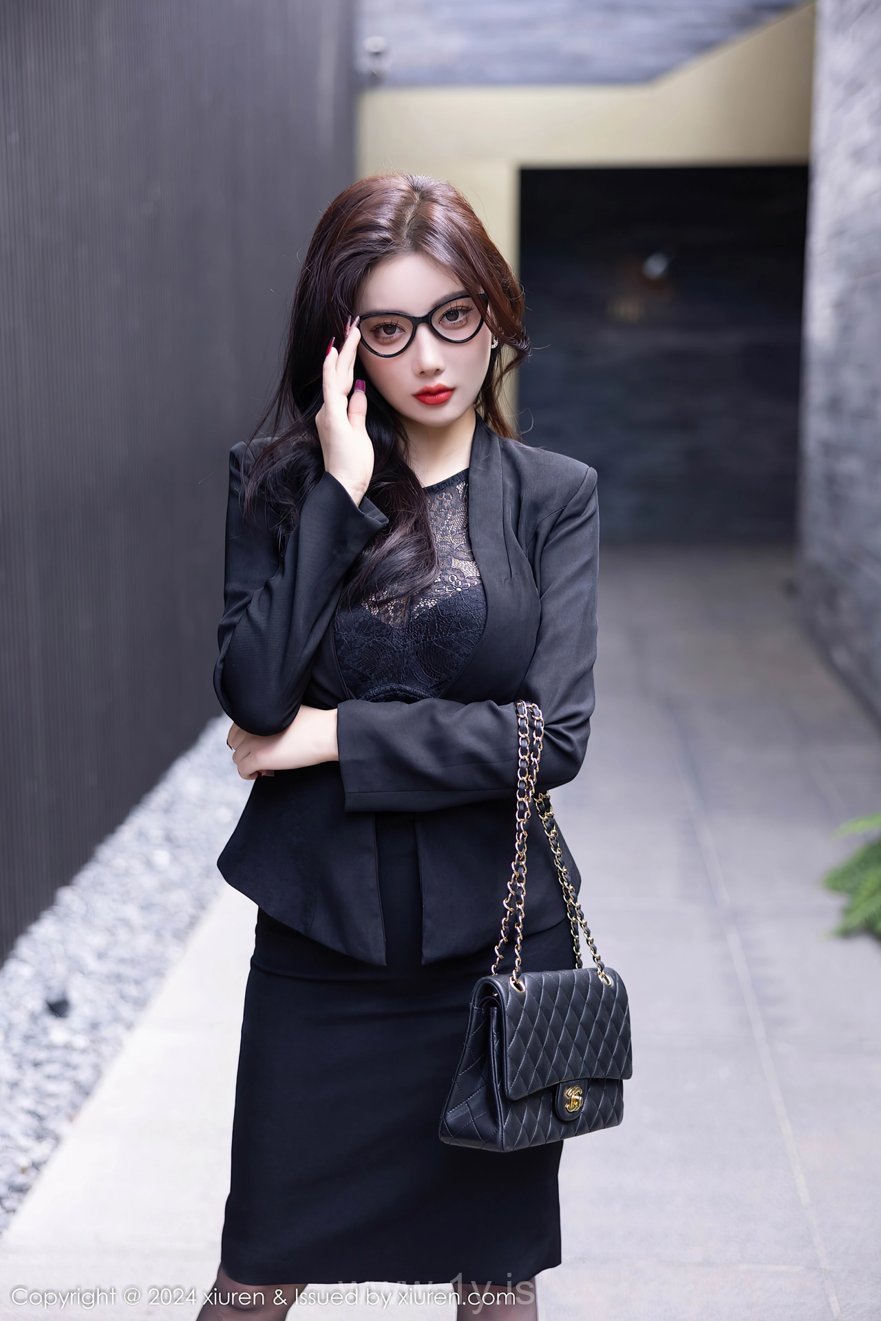 XIUREN(秀人网) No.9190 Bewitching Asian Vixen 杨晨晨Yome