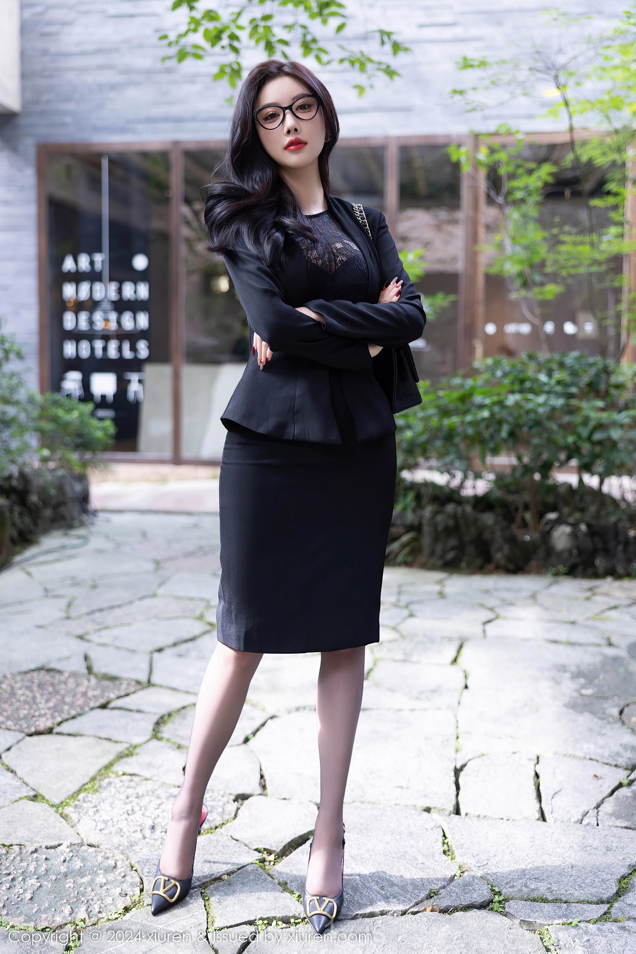 XIUREN(秀人网) No.9190 Bewitching Asian Vixen 杨晨晨Yome