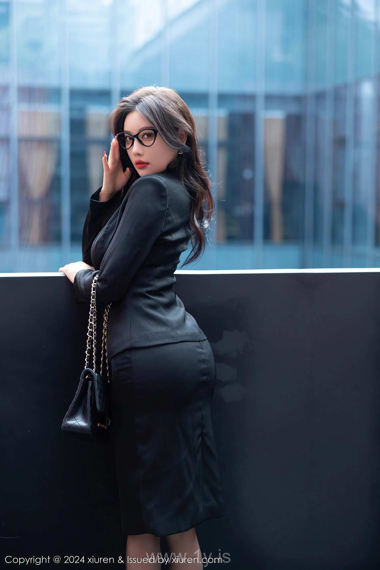 XIUREN(秀人网) No.9190 Bewitching Asian Vixen 杨晨晨Yome