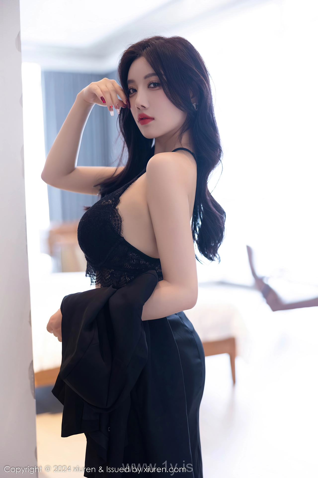 XIUREN(秀人网) No.9190 Bewitching Asian Vixen 杨晨晨Yome