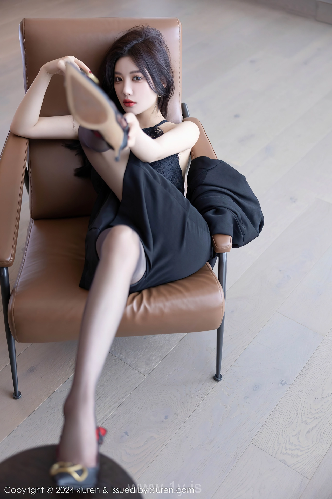 XIUREN(秀人网) No.9190 Bewitching Asian Vixen 杨晨晨Yome