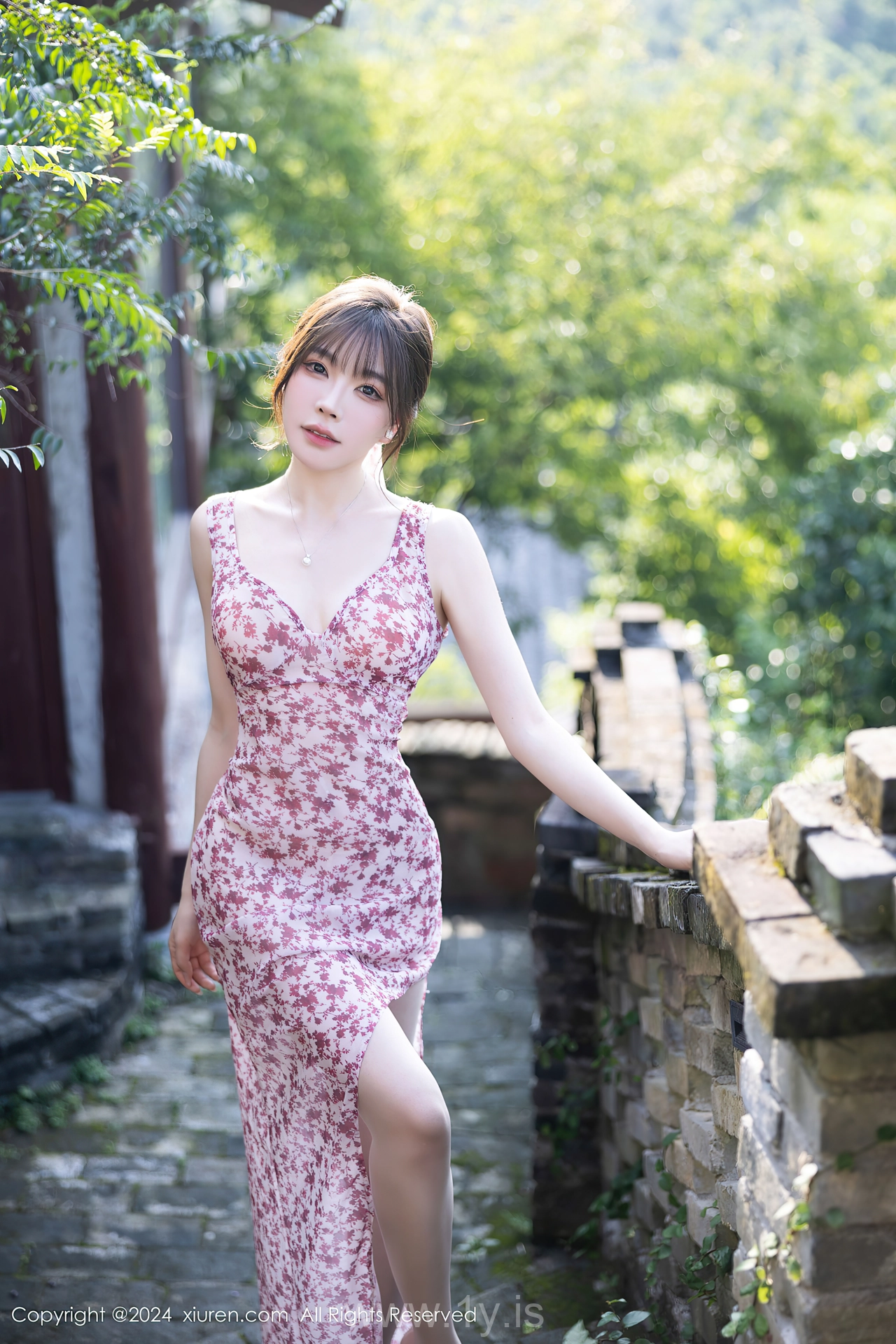 XIUREN(秀人网) No.9195 Quiet Chinese Sweetie 徐莉芝Booty