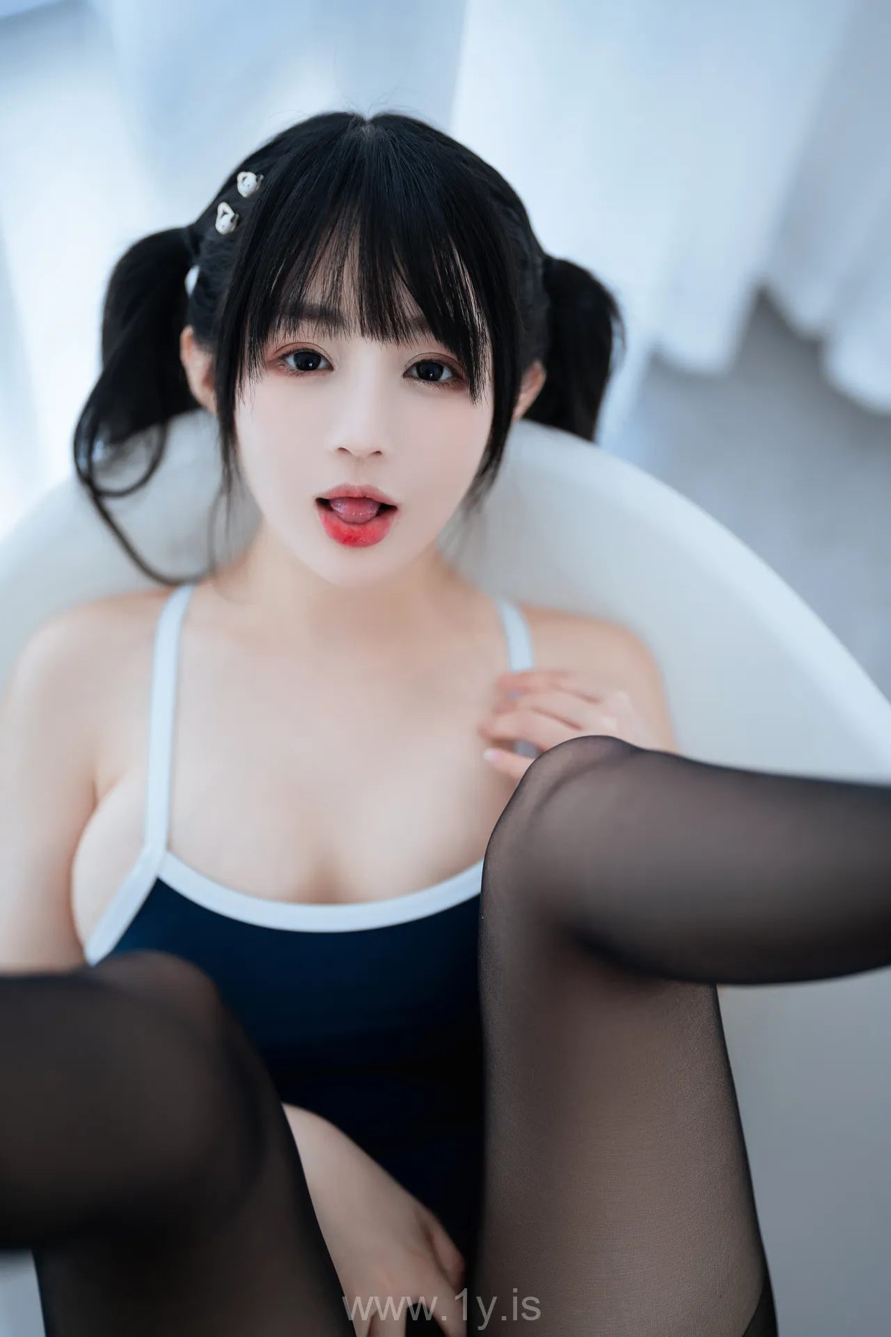 桜井宁宁 NO.065 Young lady in black stockings is sensual(黑丝死库水)