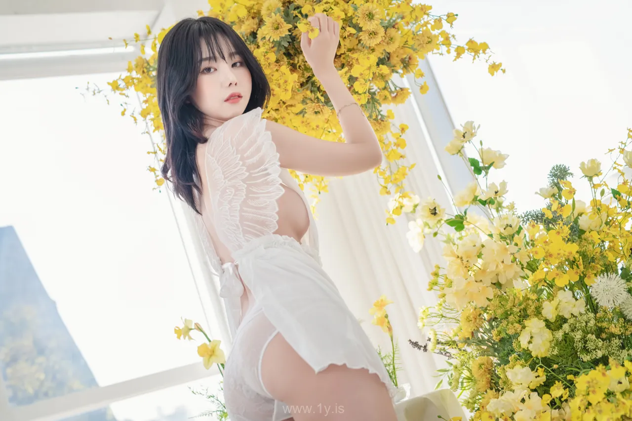 Yuna(윤아) VOL.13 9 Sets