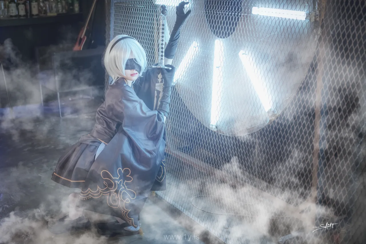 Yuna(윤아) VOL.18 Yuna's Cos Vol.04 KDA Akali & Nier Automata 2B