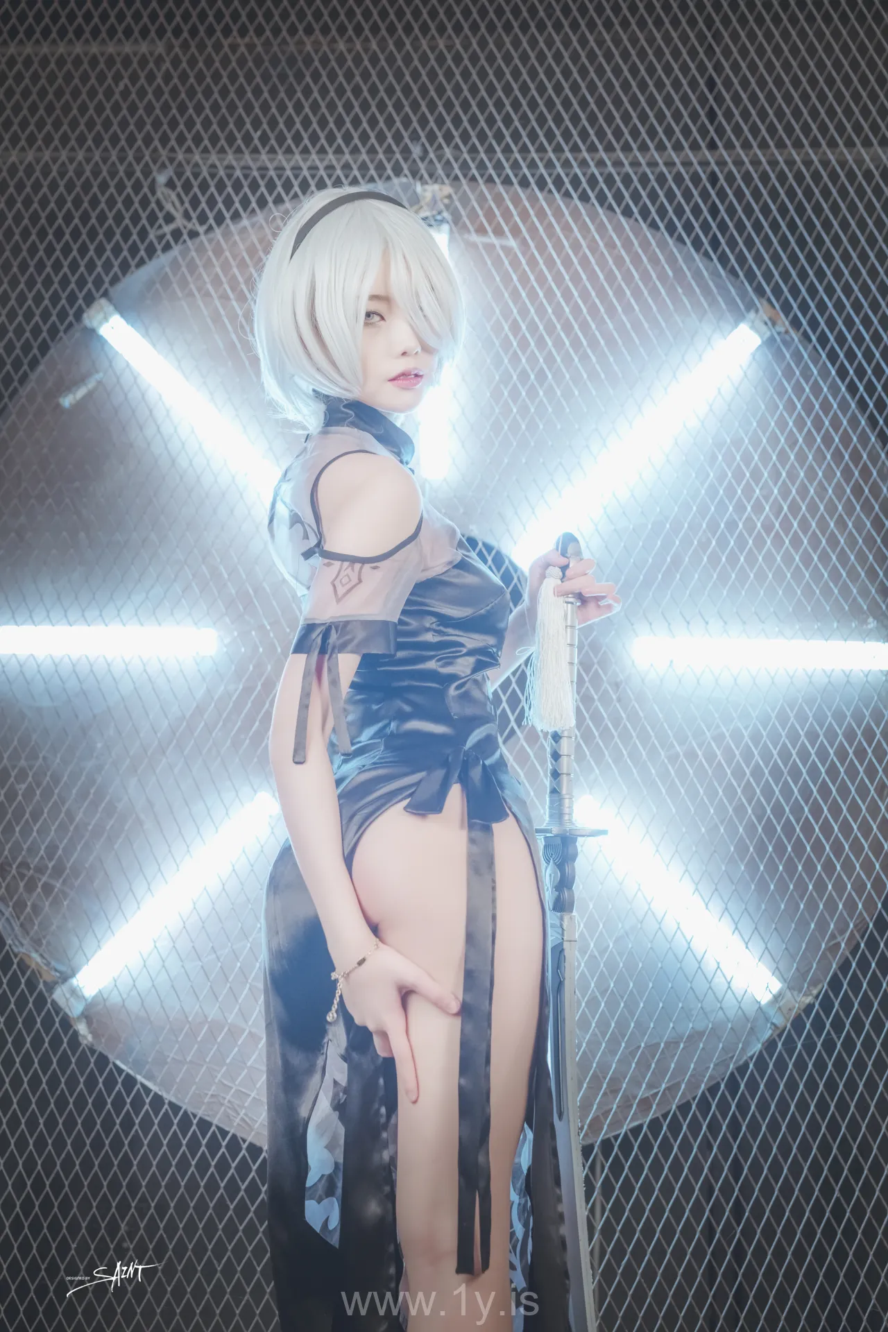 Yuna(윤아) VOL.18 Yuna's Cos Vol.04 KDA Akali & Nier Automata 2B