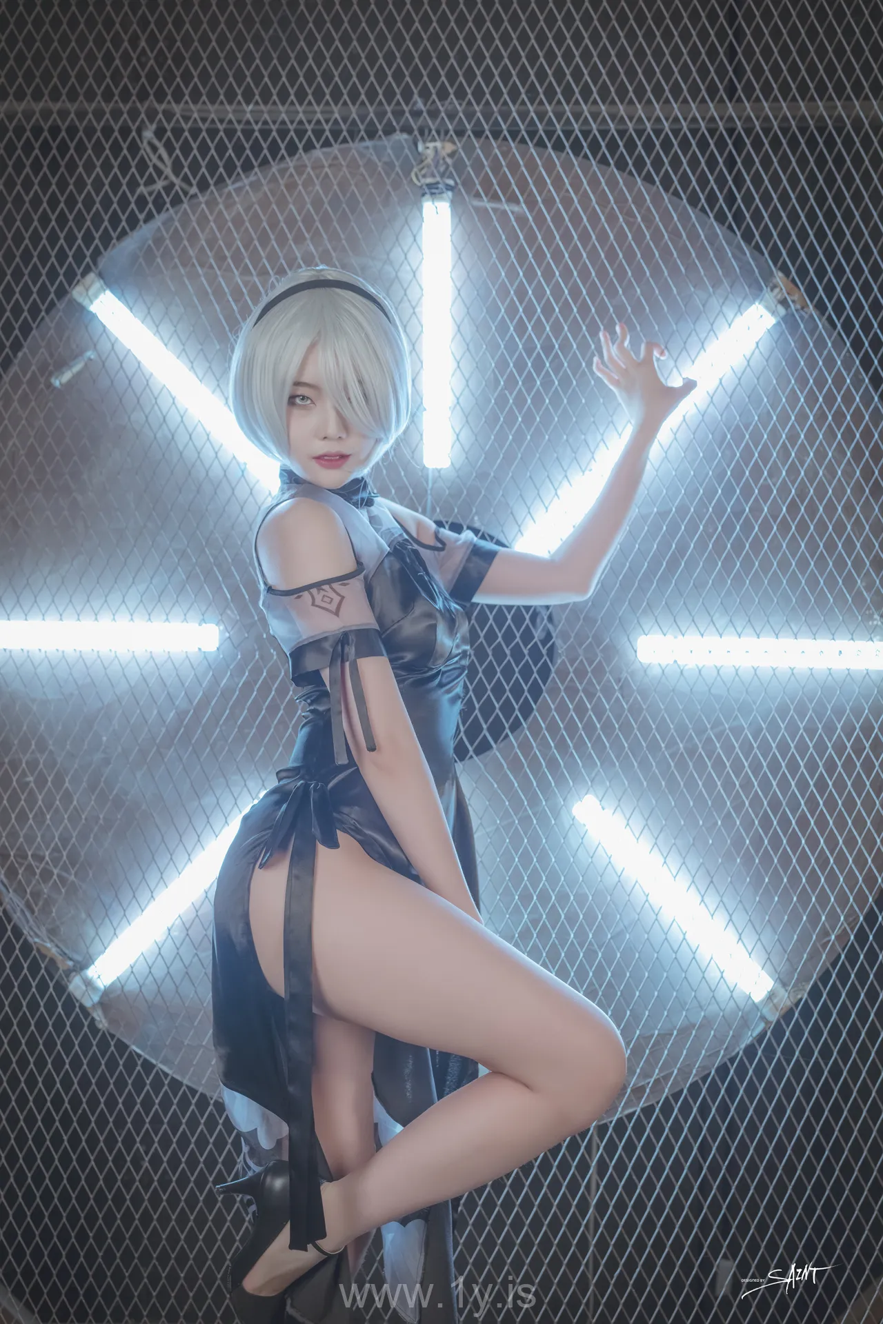 Yuna(윤아) VOL.18 Yuna's Cos Vol.04 KDA Akali & Nier Automata 2B