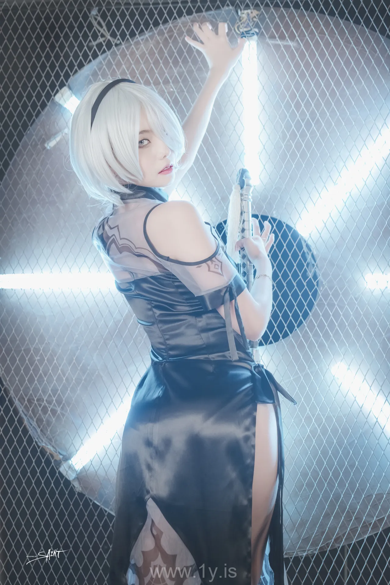 Yuna(윤아) VOL.18 Yuna's Cos Vol.04 KDA Akali & Nier Automata 2B